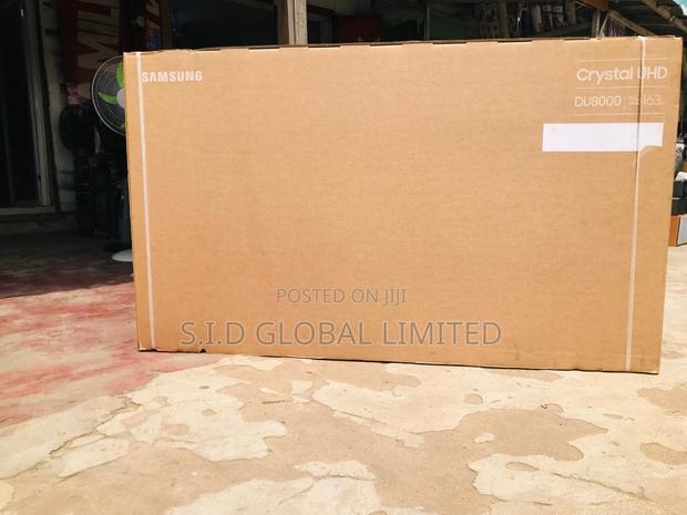 Samsung Sleek and Slim 65" Du8000 Uhd Tv · Photo 3