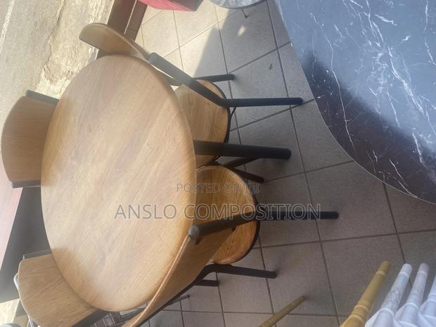 Portable Dinning Table · Photo 4