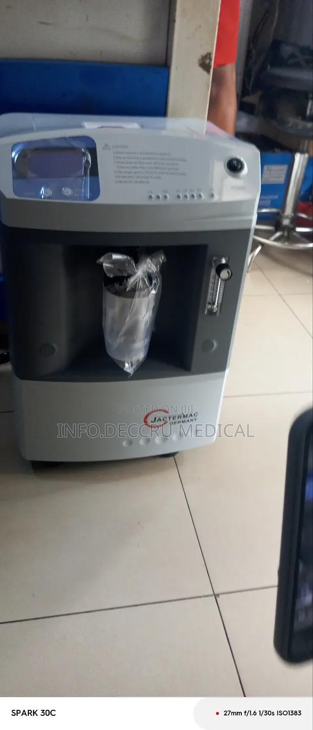 Oxygen Concentrator 5litres · Photo 4