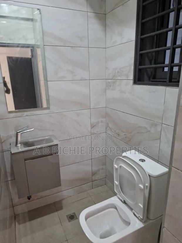 2bdrm Apartment in Ab Richie Properties, West Legon for rent · Photo 3