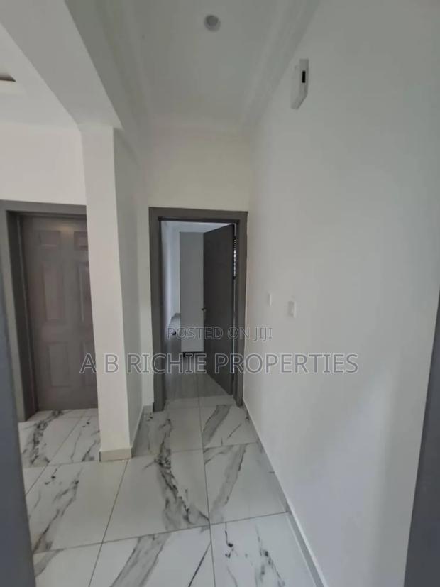 2bdrm Apartment in Ab Richie Properties, West Legon for rent · Photo 4