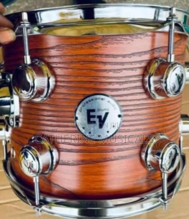 Ev 5- Piece Drums Set · Photo 3