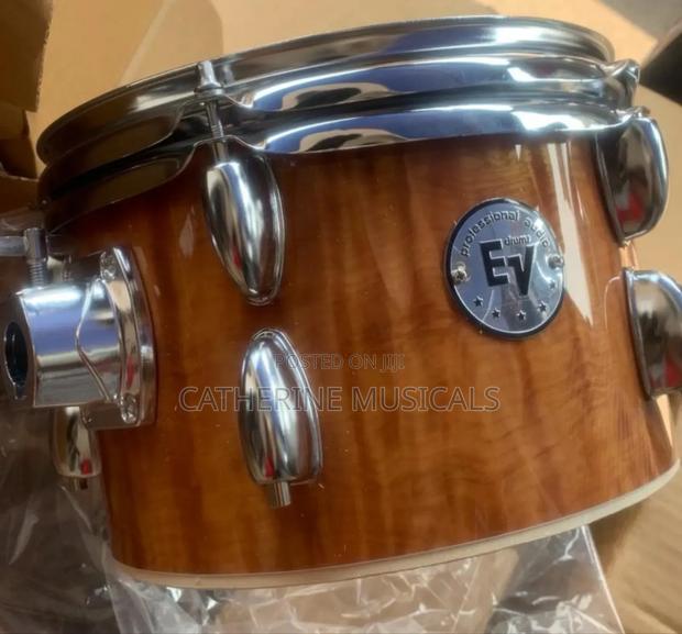 Ev 5- Piece Drums Set · Photo 4