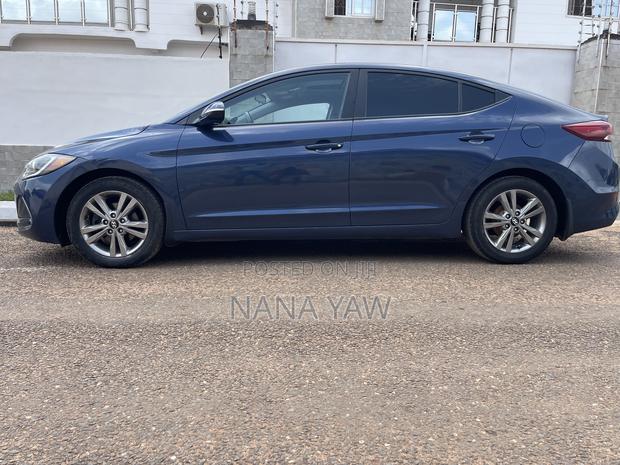 Hyundai Elantra SE 2018 Blue
