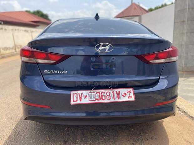 Hyundai Elantra SE 2018 Blue
