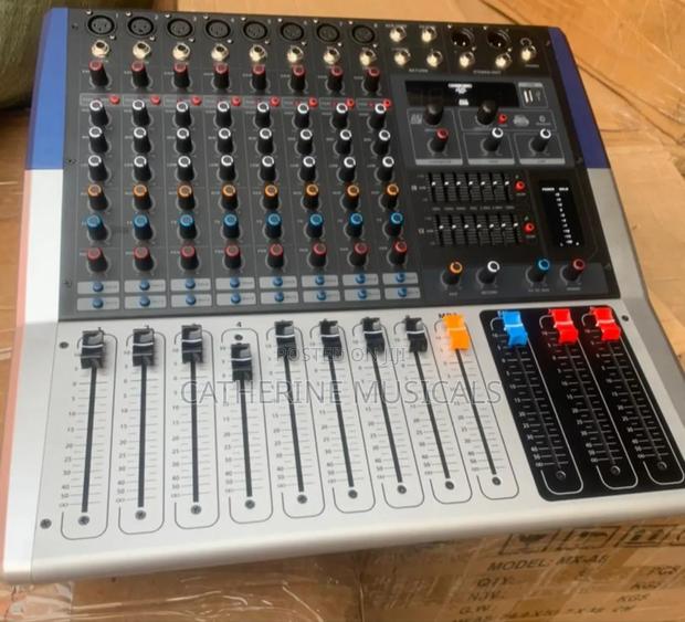 Powered Mixer - Kv- 8 Channel Yamaha · Photo 2