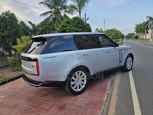 Land Rover Range Rover Evoque 2023 Gray