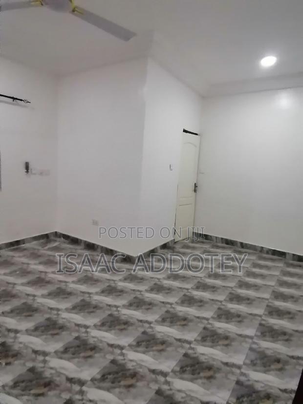 1bdrm Apartment in Spintex Coastal for rent · Photo 2