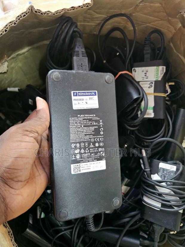 Original Dell Big Pin Laptop Adapters photo 2