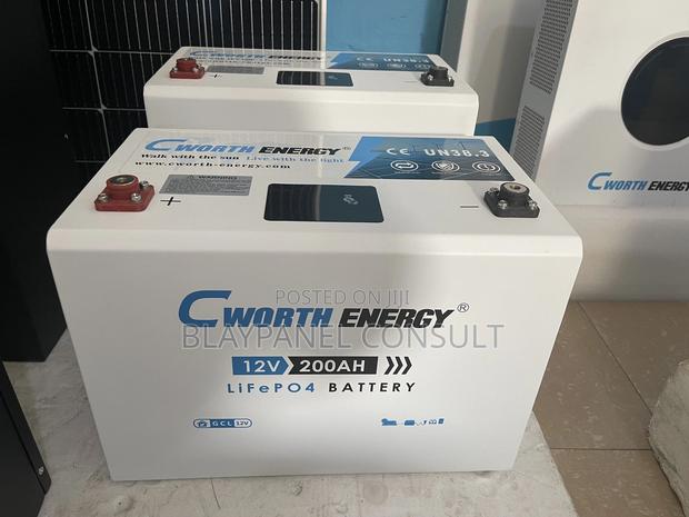 Cworth 12v 200ah Lithium Battery · Photo 3