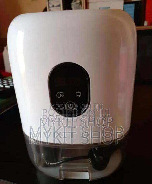 Dehumidifier · Photo 2