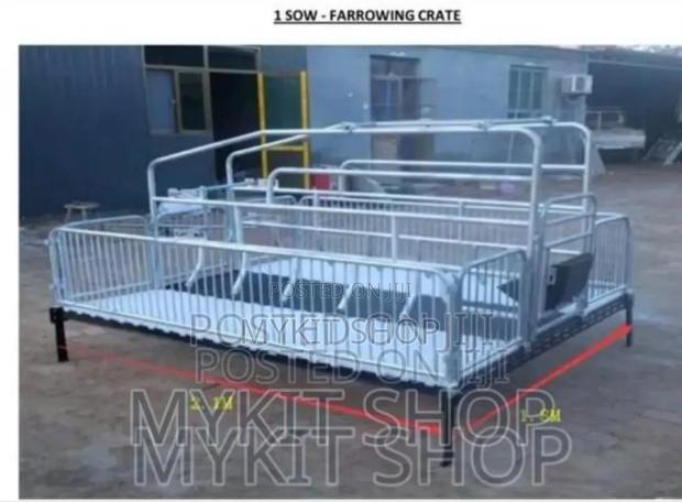 Farrowing Crates · Photo 3
