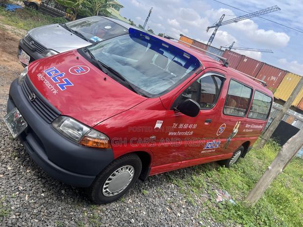 Toyota HiAce 2010 Red photo 6