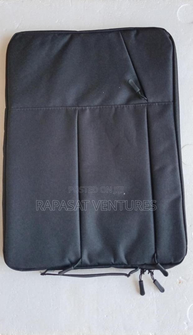 Laptop Sleeve Bag for 13.3, 14.0 and 15.6 Inches · Photo 2