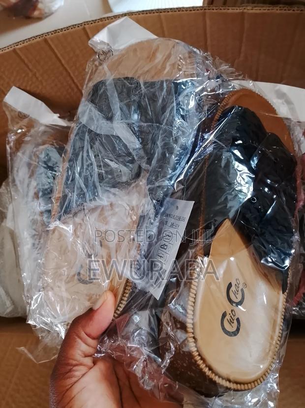 Classic Stylish Flip Flops photo 3