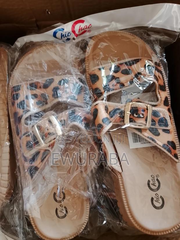 Classic Stylish Flip Flops photo 8