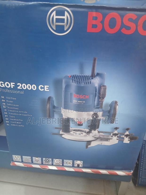 Bosch Router 2000w · Photo 2