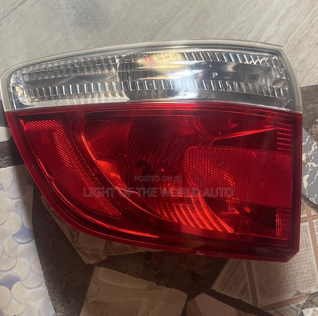 Dodge Durango Taillight Left Side