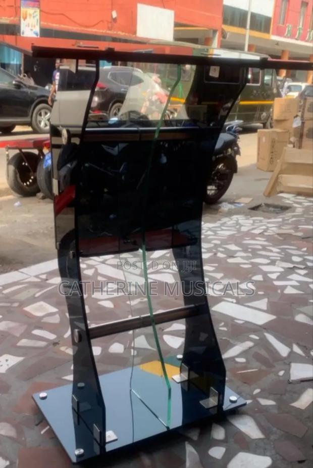 Classic Glass Pulpit · Photo 2