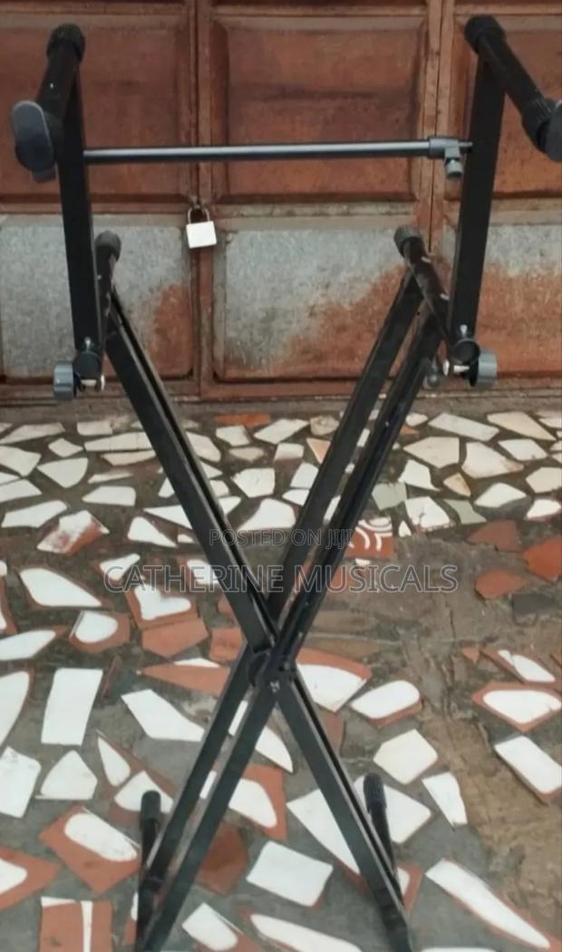 Double Deck Keyboard Stand ( Adjustable) · Photo 2