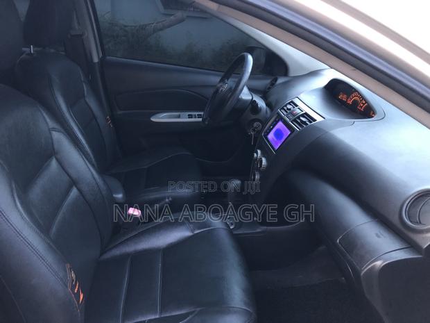 Toyota Belta 2012 Gold