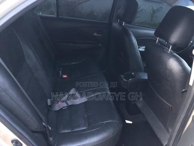 Toyota Belta 2012 Gold