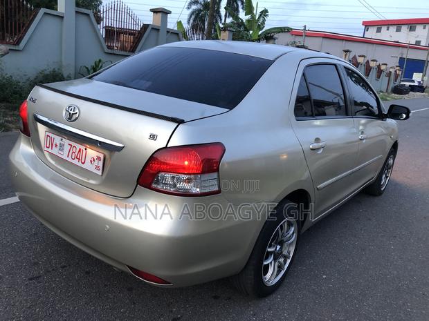 Toyota Belta 2012 Gold