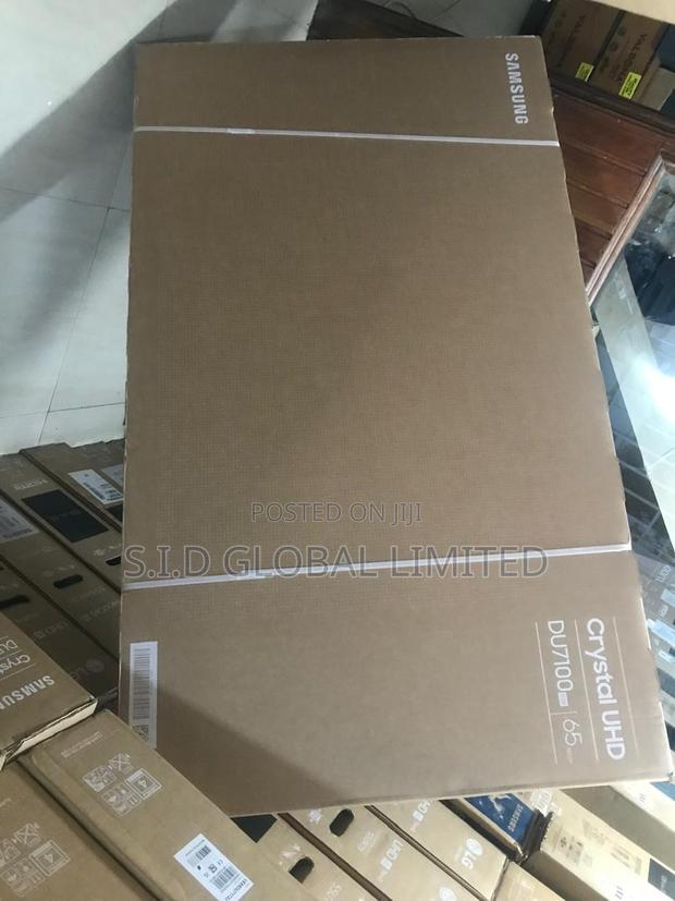 65 Inches Samsung Europe Smart Crystal Tv · Photo 4