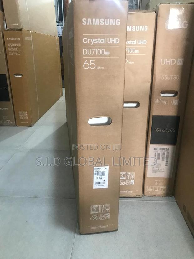 Stream Your Favorite Apps on Samsung 65" Crystal Ultra Hd Tv · Photo 4