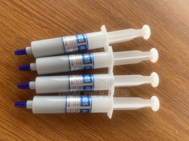 Thermal Grease (Paste) · Photo 4