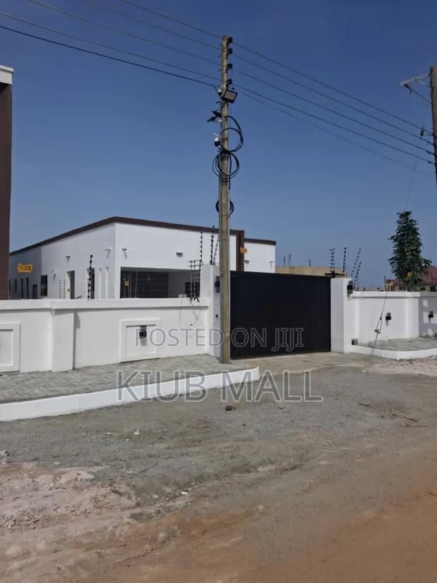 4bdrm House in Nmai-Dzorn for sale photo 4