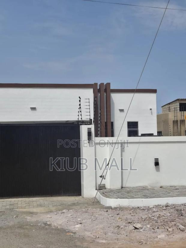 4bdrm House in Nmai-Dzorn for sale photo 2