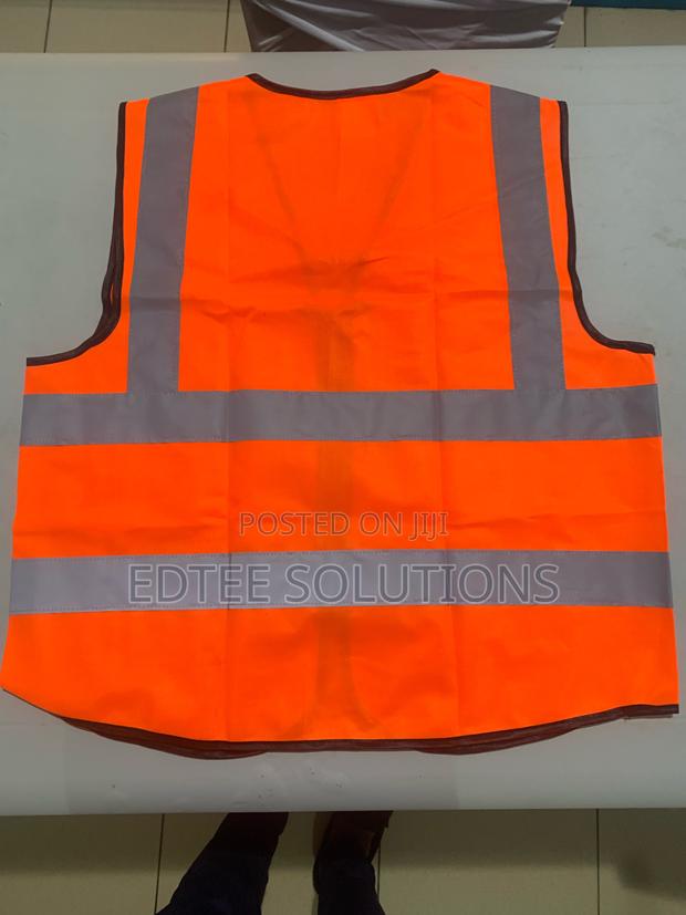 Safety Reflective Vest - Supervisors · Photo 4