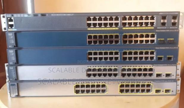 Cisco Switches Gigabits · Photo 2