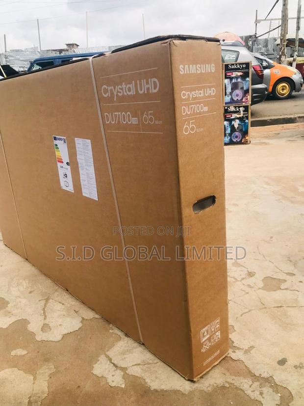 Samsung Crystal Ai Processor 65” 2024 Ue65du7172 Smart Tv · Photo 3