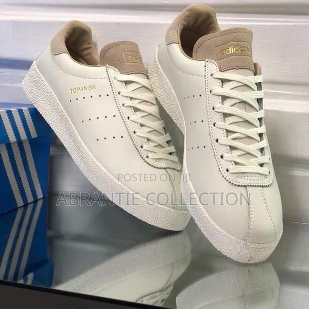 Adidas Unisex Topanga Sneaker · Photo 4