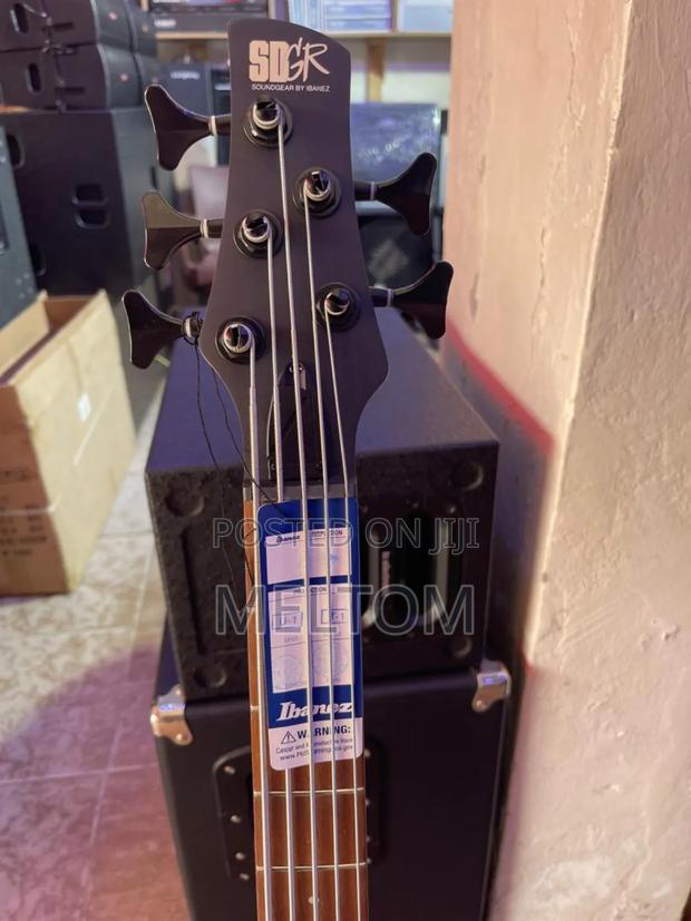 Soundgear By Ibanez All Black Active 5strings Bass Guitar · Photo 3