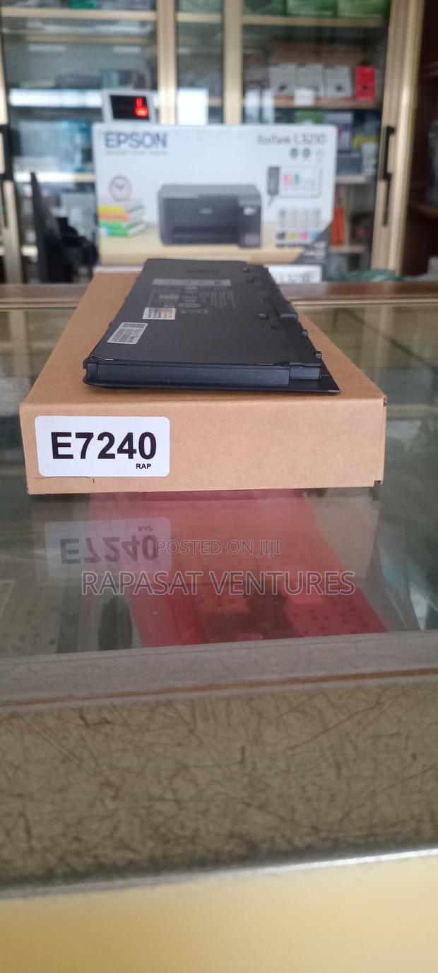 Dell E7240 / Vfv59 Battery · Photo 4