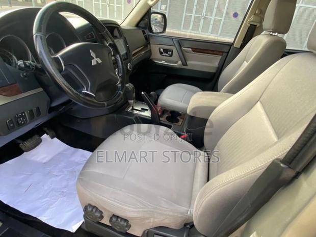 Mitsubishi Pajero V80 3.2 VR-II 2013 Gray