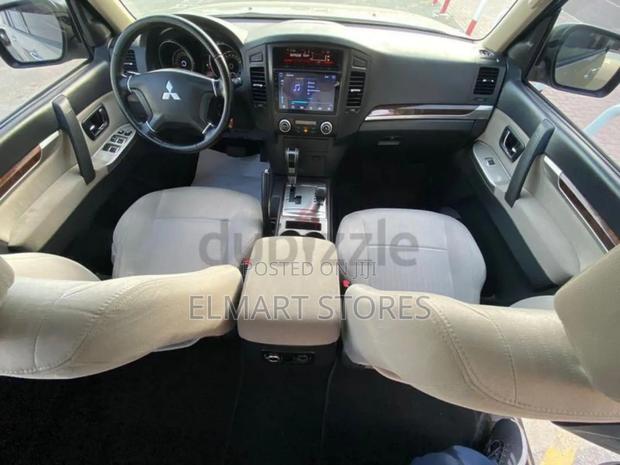 Mitsubishi Pajero V80 3.2 VR-II 2013 Gray