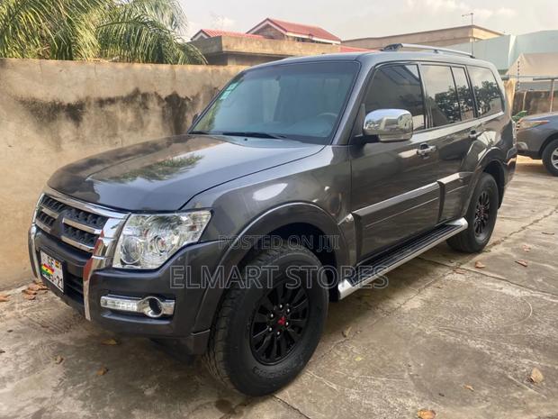 Mitsubishi Pajero V80 3.2 VR-II 2013 Gray