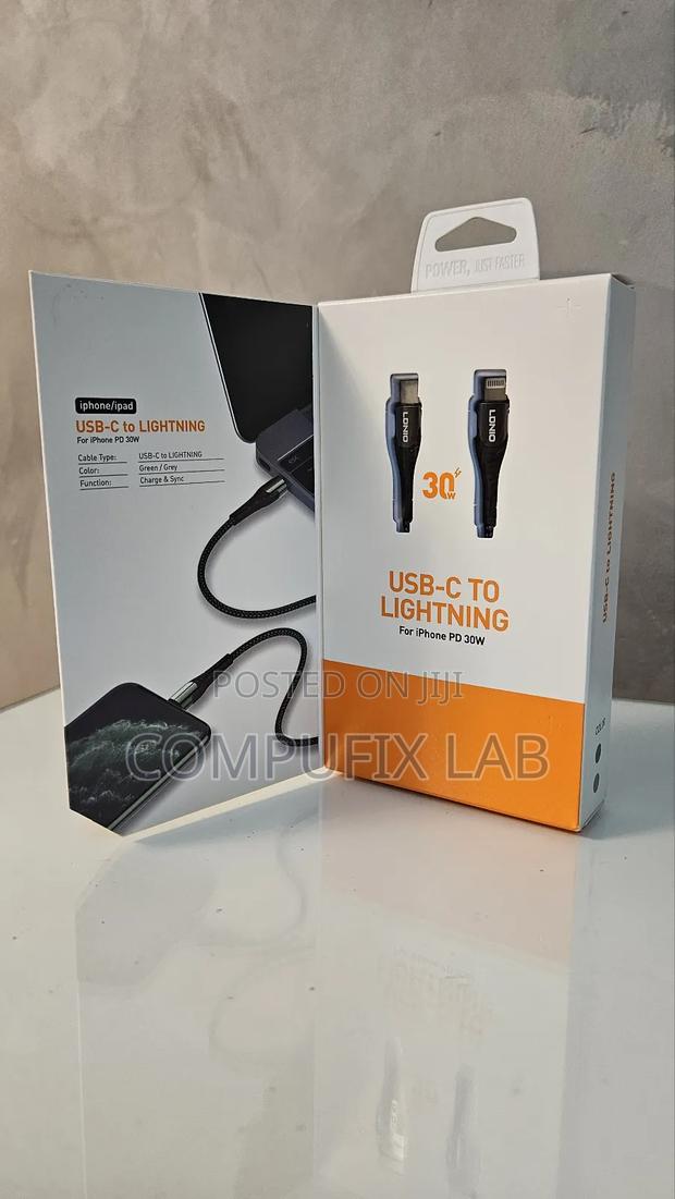 Usb C to Lightning Cable photo 5