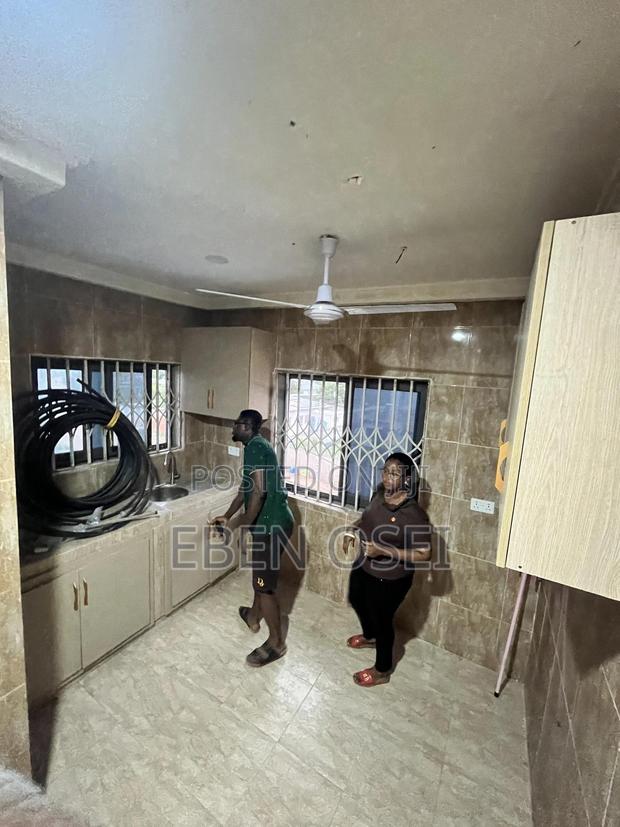 2bdrm Apartment in Dansoman for rent · Photo 3