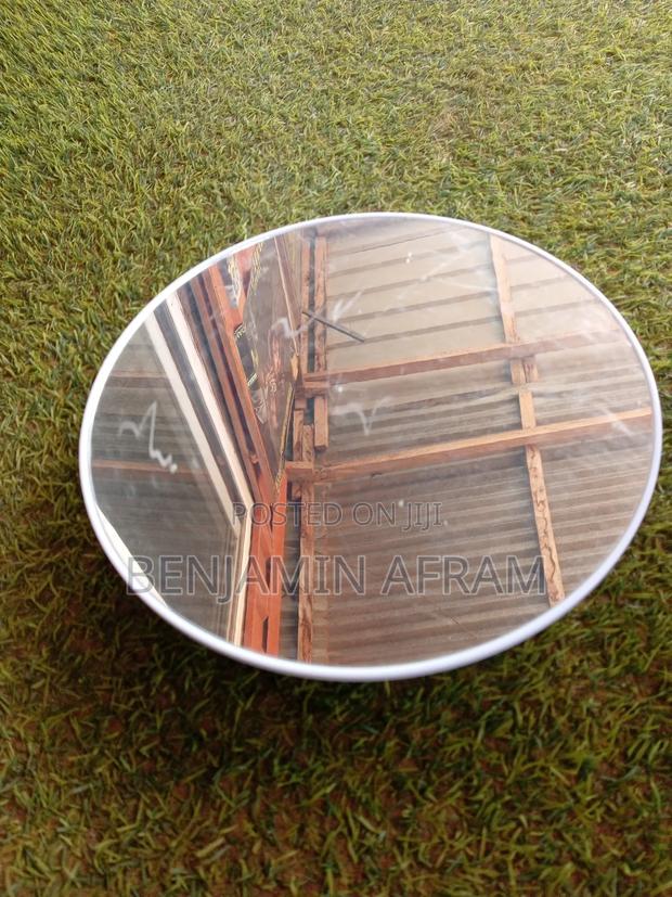 360 Degree Electric Turntable · Photo 2