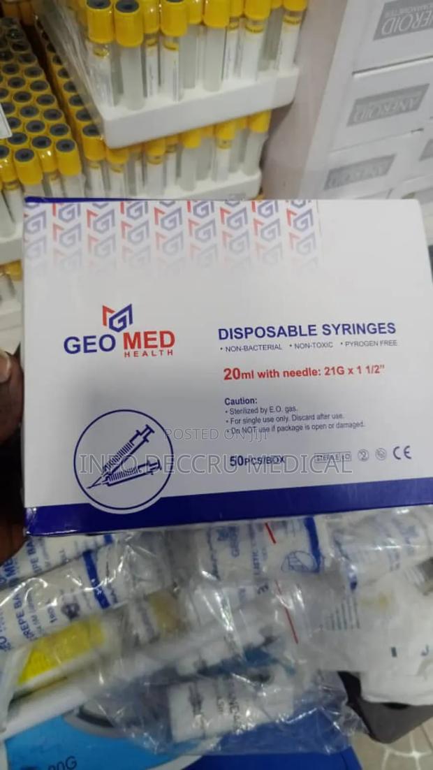 Syringe and Needle 20ml · Photo 2