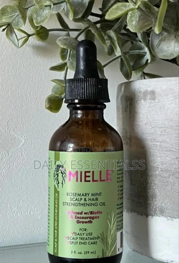 Stronger Roots, Longer Lengths
- Mielle · Photo 2