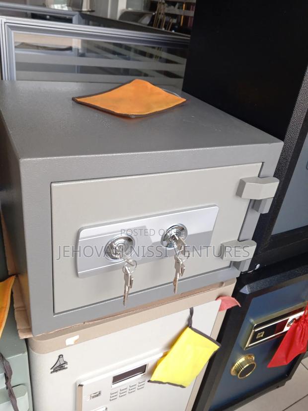 Money Safe With Two Keys for Hotel