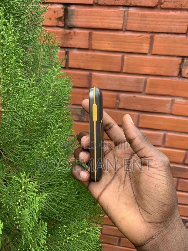 Nokia 3720 classic Black photo 6