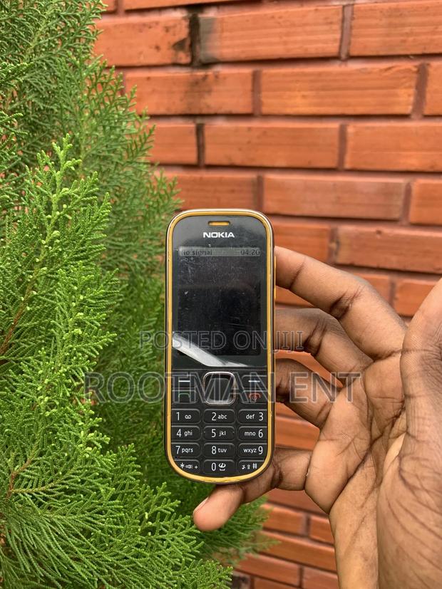 Nokia 3720 classic Black