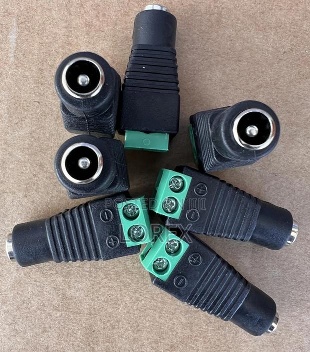 Power Connector Plug (Power Pin) for CCTV Camera · Photo 3